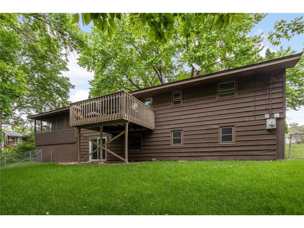 1616 Circle Drive Burnsville MN 55337 7069826 image28