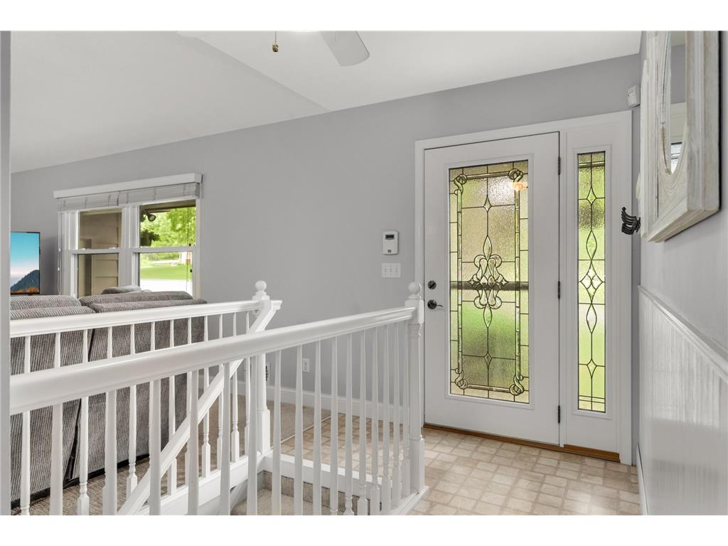 1616 Circle Drive Burnsville MN 55337 7069826 image3