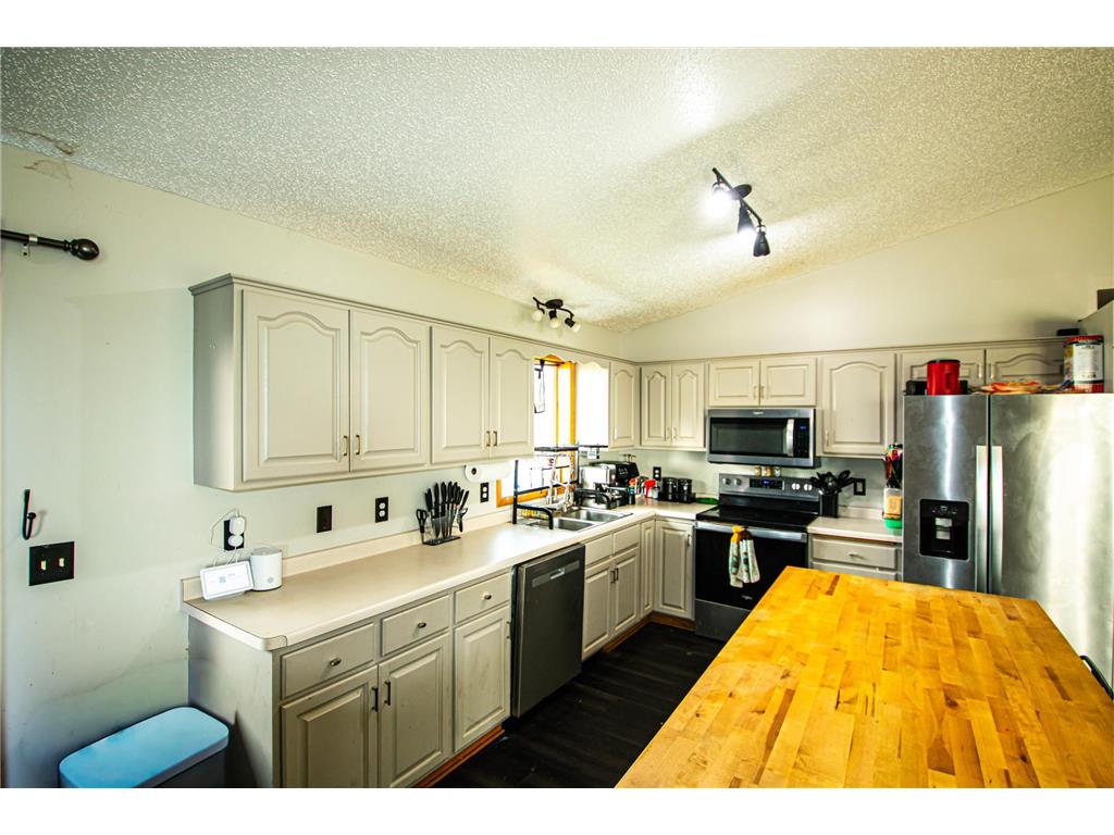 1616 Evergreen Drive Kanabec Twp MN 56358 7087470 image4