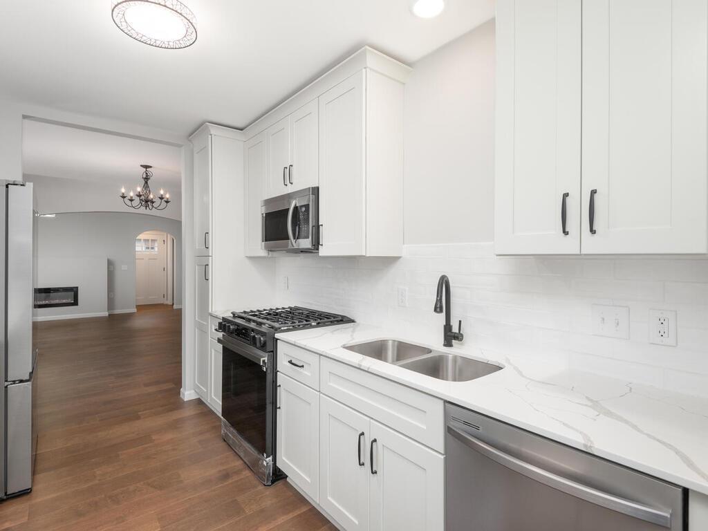 1616 Xerxes Avenue N Minneapolis MN 55411 7047898 image12