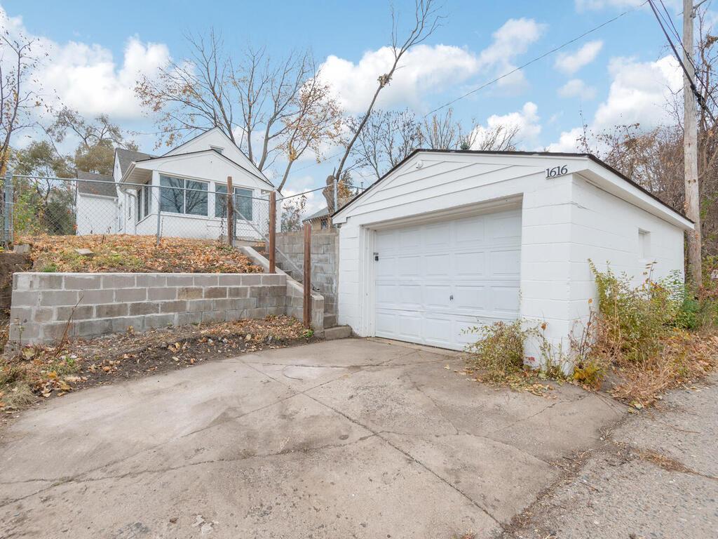 1616 Xerxes Avenue N Minneapolis MN 55411 7047898 image30