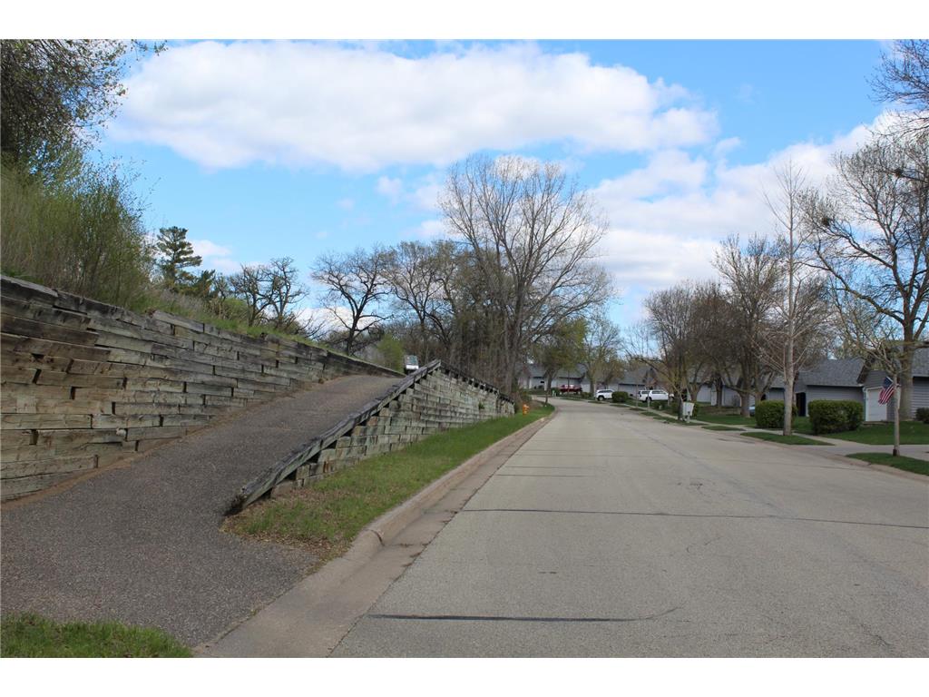 1617 Alvina Street Red Wing MN 55066 7062483 image37