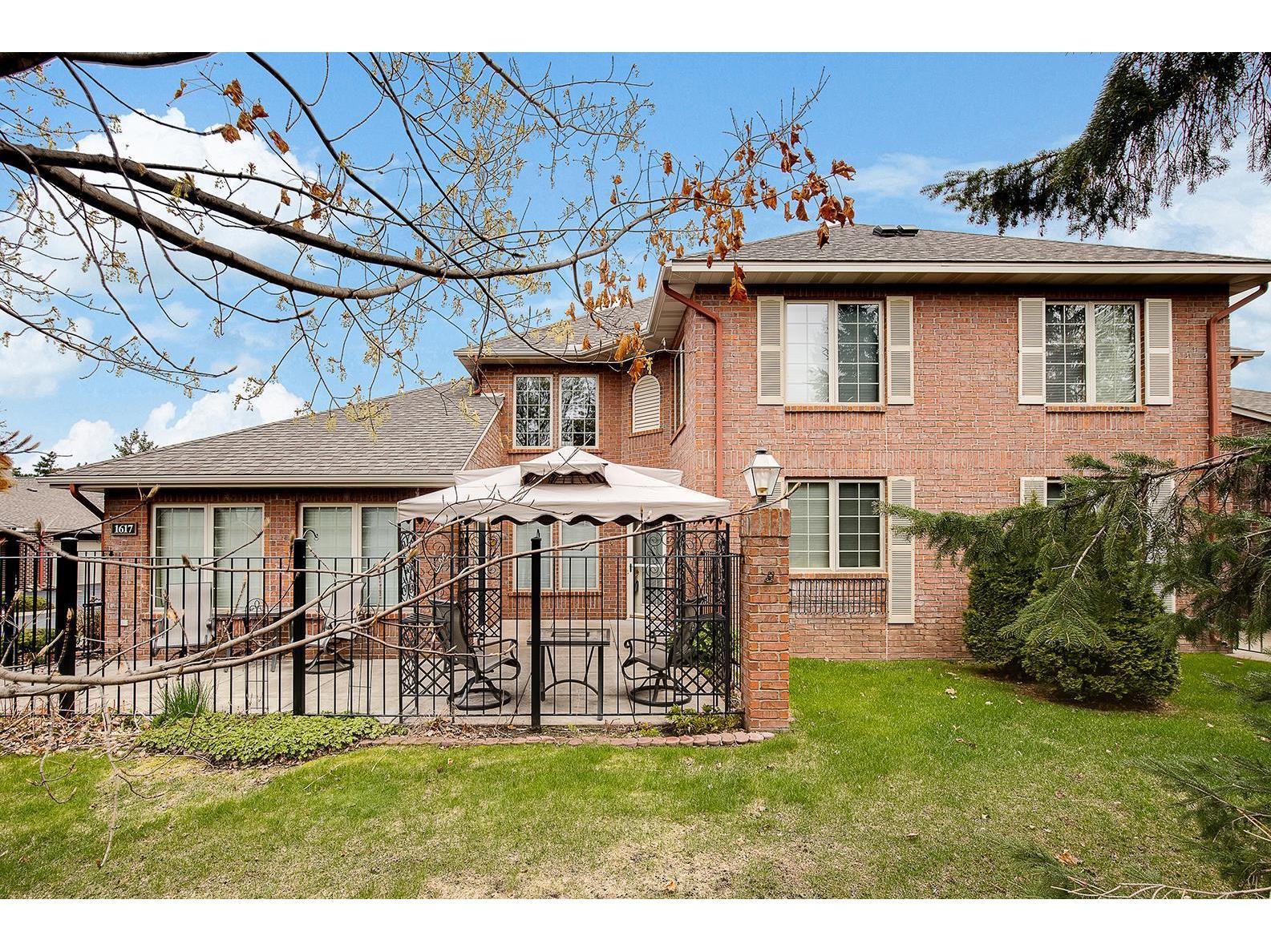 1617 Hunter Hill Road, Hudson, WI 54016 MLS 5702556 Edina Realty