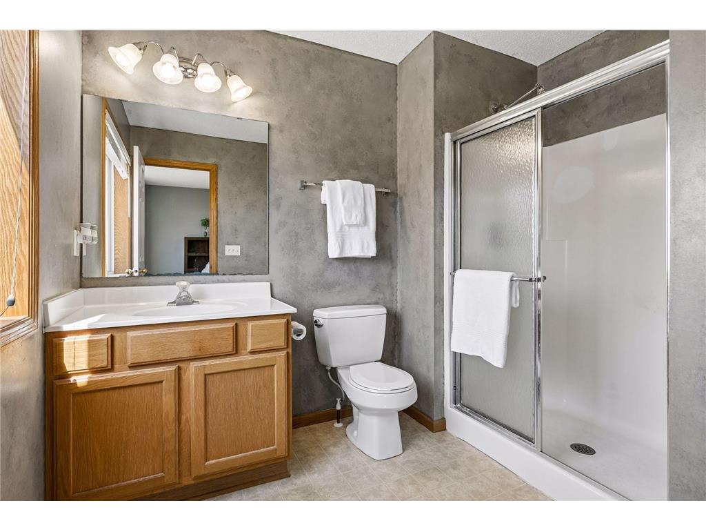 1617 Lexington Lane Shakopee MN 55379 7018473 image20