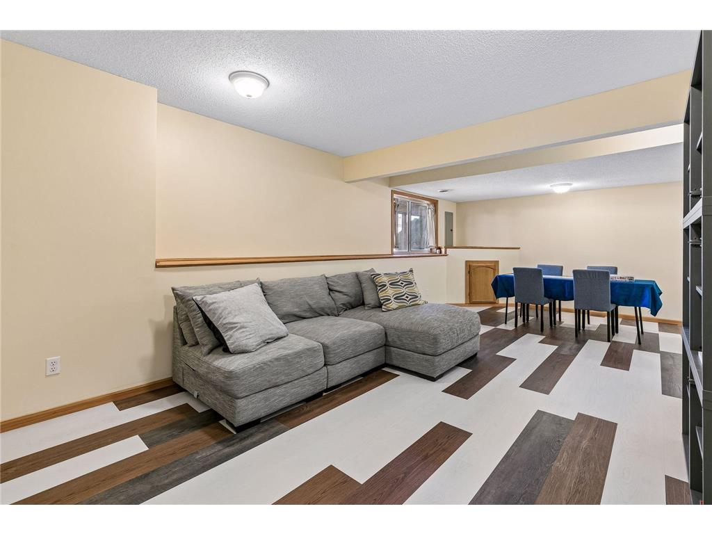 1617 Lexington Lane Shakopee MN 55379 7018473 image29