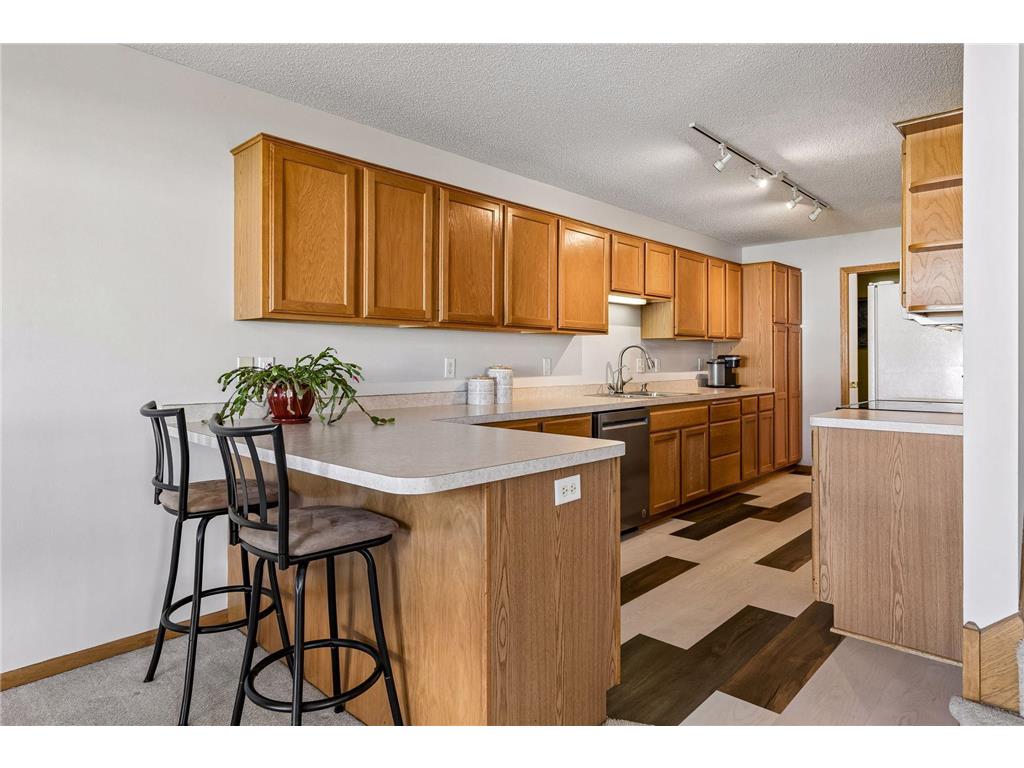 1617 Lexington Lane Shakopee MN 55379 7018473 image9