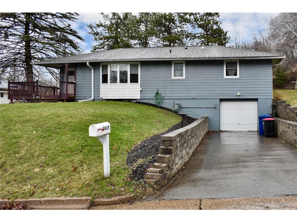 1617 Poplar Drive Red Wing MN 55066 7048315 image1