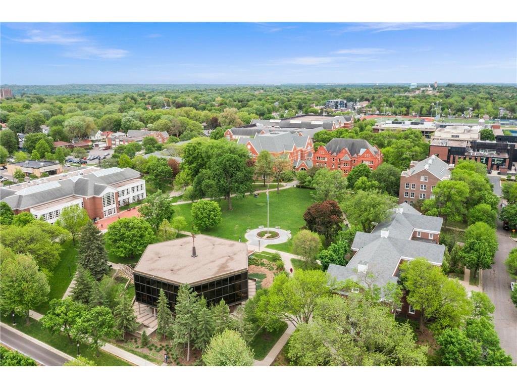 1617 Summit Avenue Saint Paul MN 55105 7076129 image60
