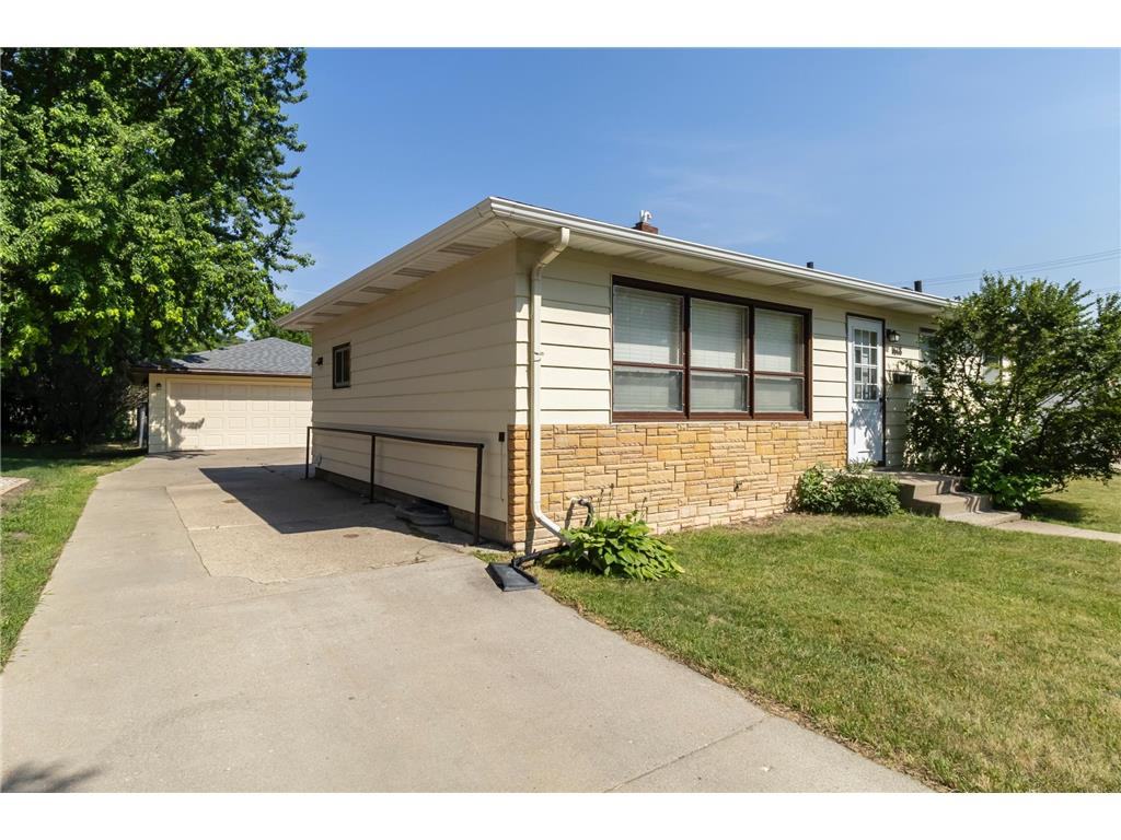 1618 17th Street S Fargo ND 58103 7111451 image2