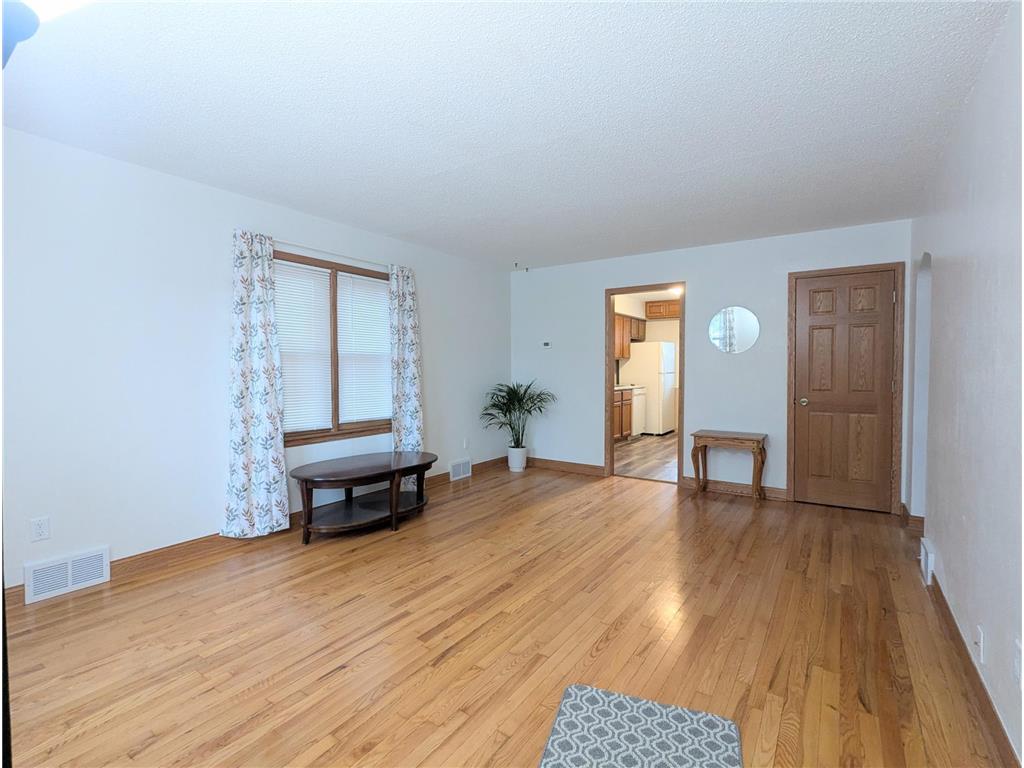 1618 Beech Street Saint Paul MN 55106 7047913 image5