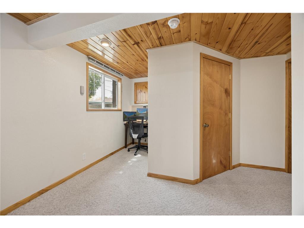 1618 Mclean Avenue Saint Paul MN 55106 7063474 image16