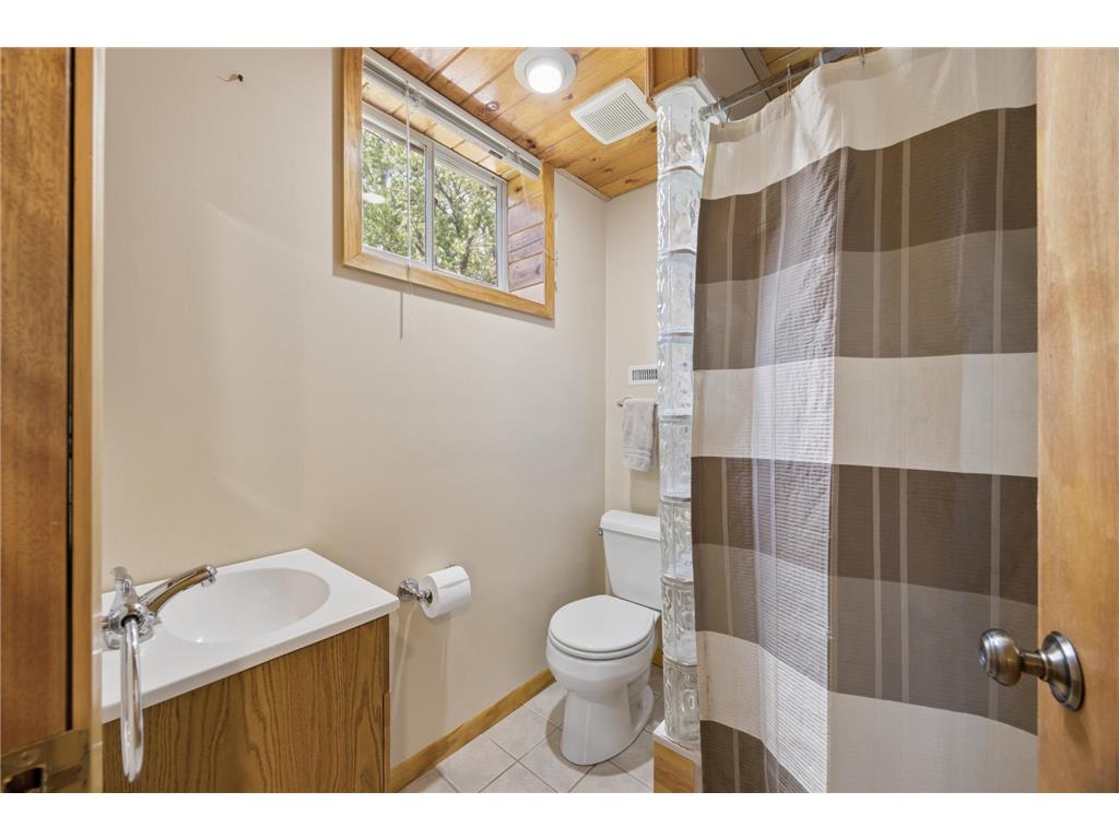 1618 Mclean Avenue Saint Paul MN 55106 7063474 image17