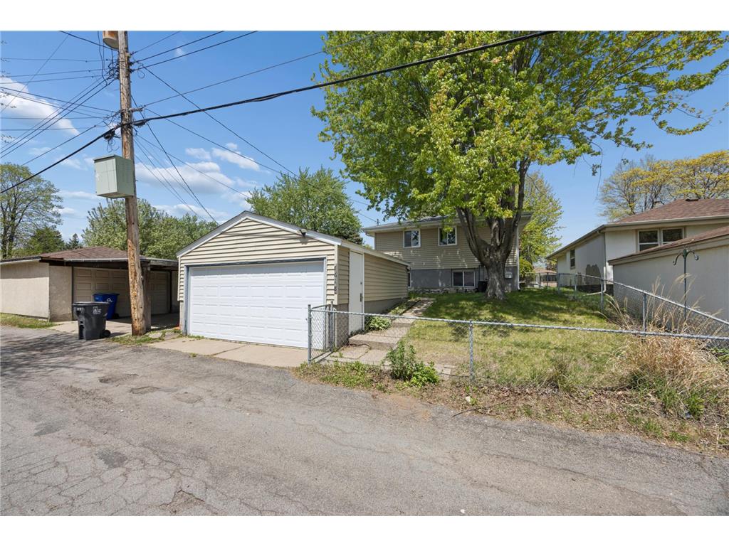 1618 Mclean Avenue Saint Paul MN 55106 7063474 image22