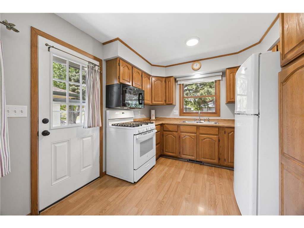 1618 Mclean Avenue Saint Paul MN 55106 7063474 image5