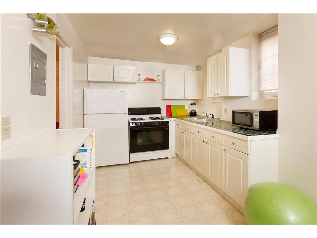 1619 Hubbard Avenue Saint Paul MN 55104 6803172 image12