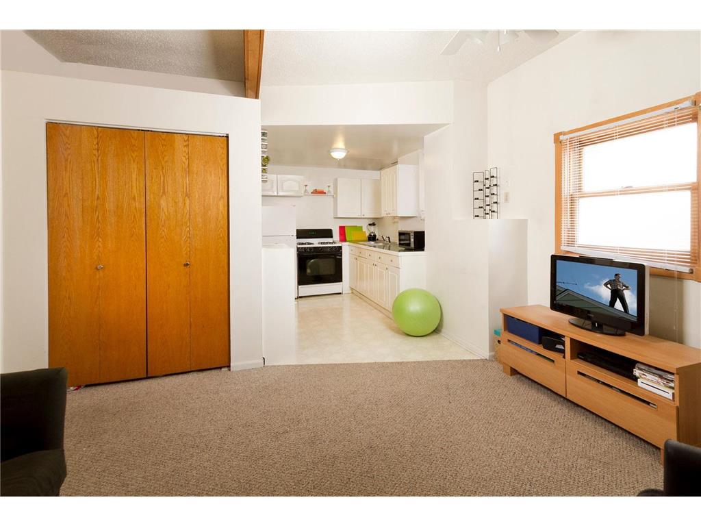 1619 Hubbard Avenue Saint Paul MN 55104 6803172 image13