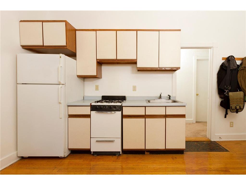 1619 Hubbard Avenue Saint Paul MN 55104 6803172 image25