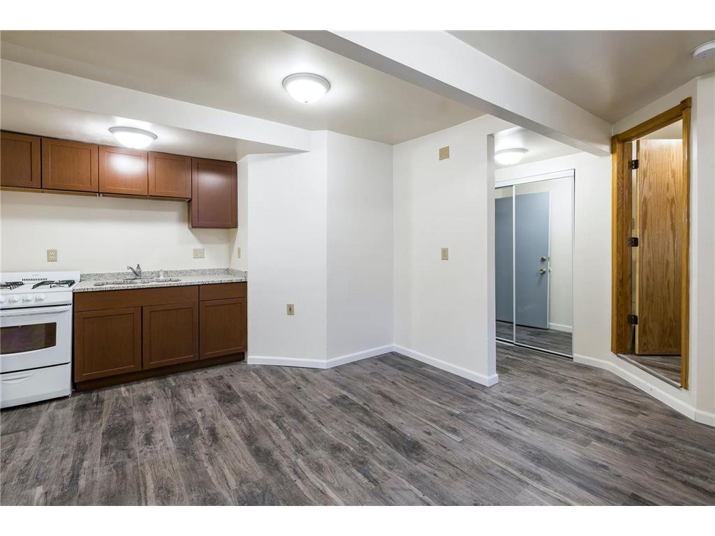 1619 Hubbard Avenue Saint Paul MN 55104 6803172 image36