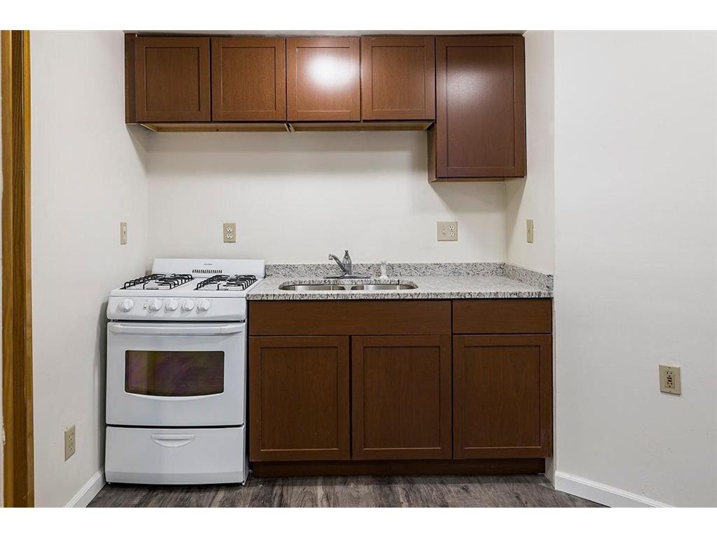 1619 Hubbard Avenue Saint Paul MN 55104 6803172 image37