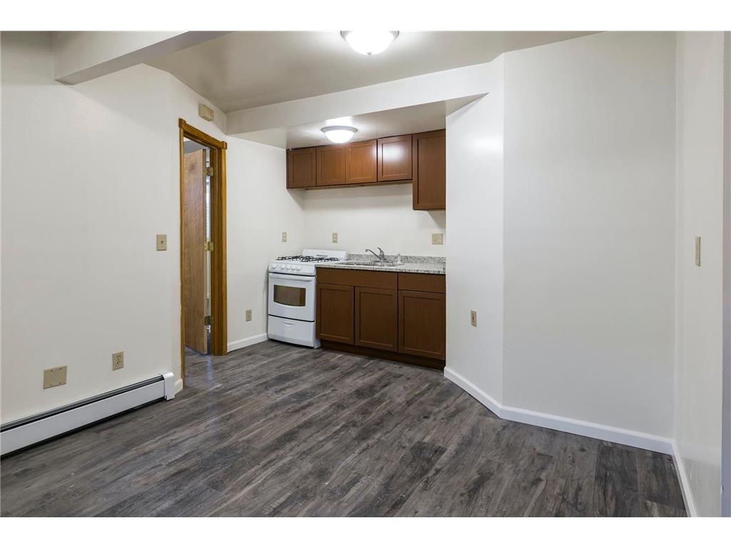 1619 Hubbard Avenue Saint Paul MN 55104 6803172 image38