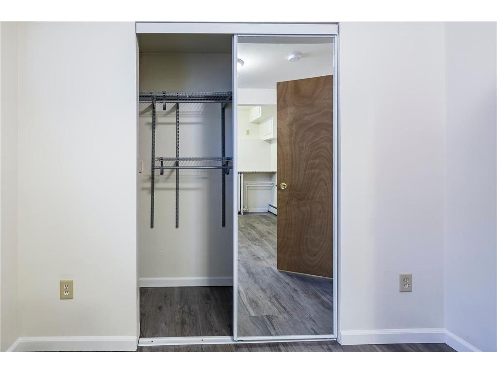 1619 Hubbard Avenue Saint Paul MN 55104 6803172 image42