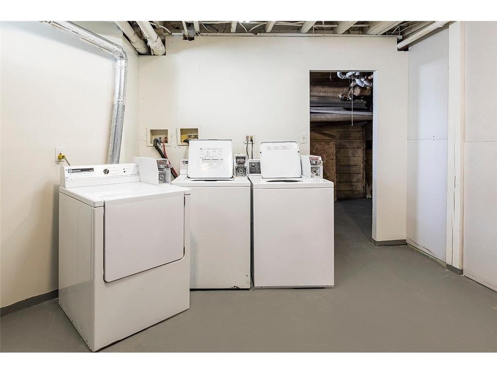 1619 Hubbard Avenue Saint Paul MN 55104 6803172 image46