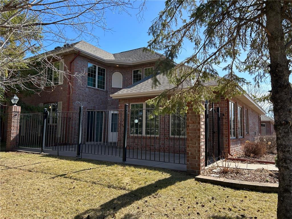 1619 Hunter Hill Road Hudson WI 54016 6476969 image1