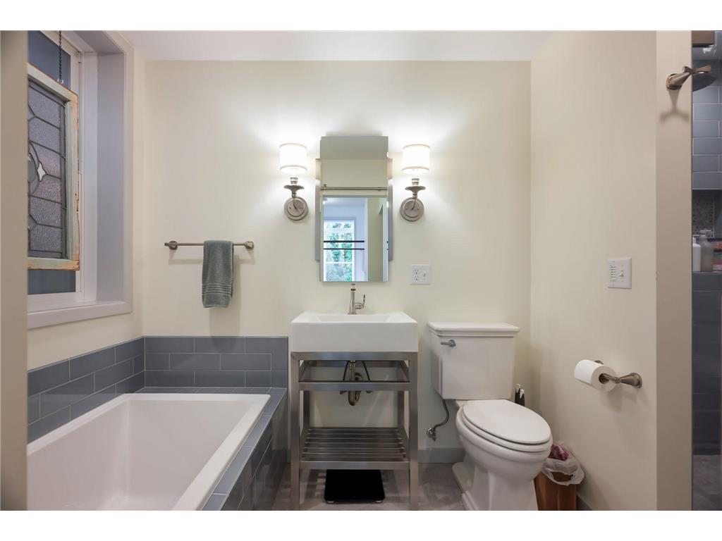 162 College Avenue W #3 Saint Paul MN 55102 7019216 image34