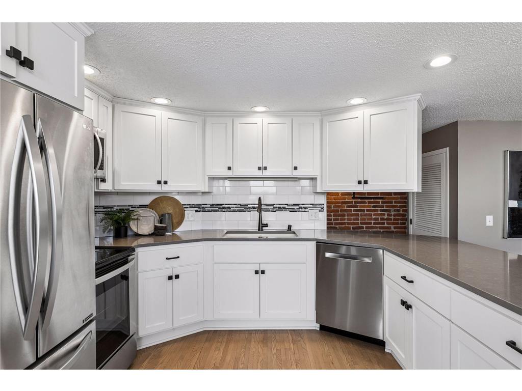 162 College Avenue W #5 Saint Paul MN 55102 7026801 image18