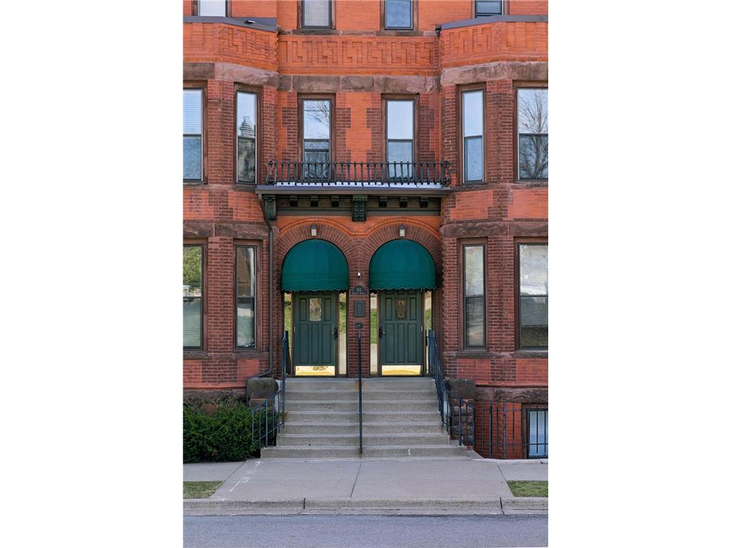 162 College Avenue W #5 Saint Paul MN 55102 7026801 image2