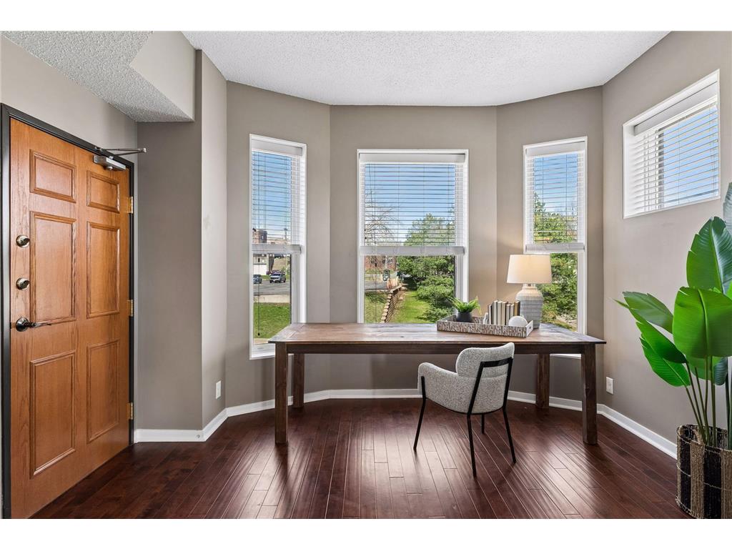 162 College Avenue W #5 Saint Paul MN 55102 7026801 image3