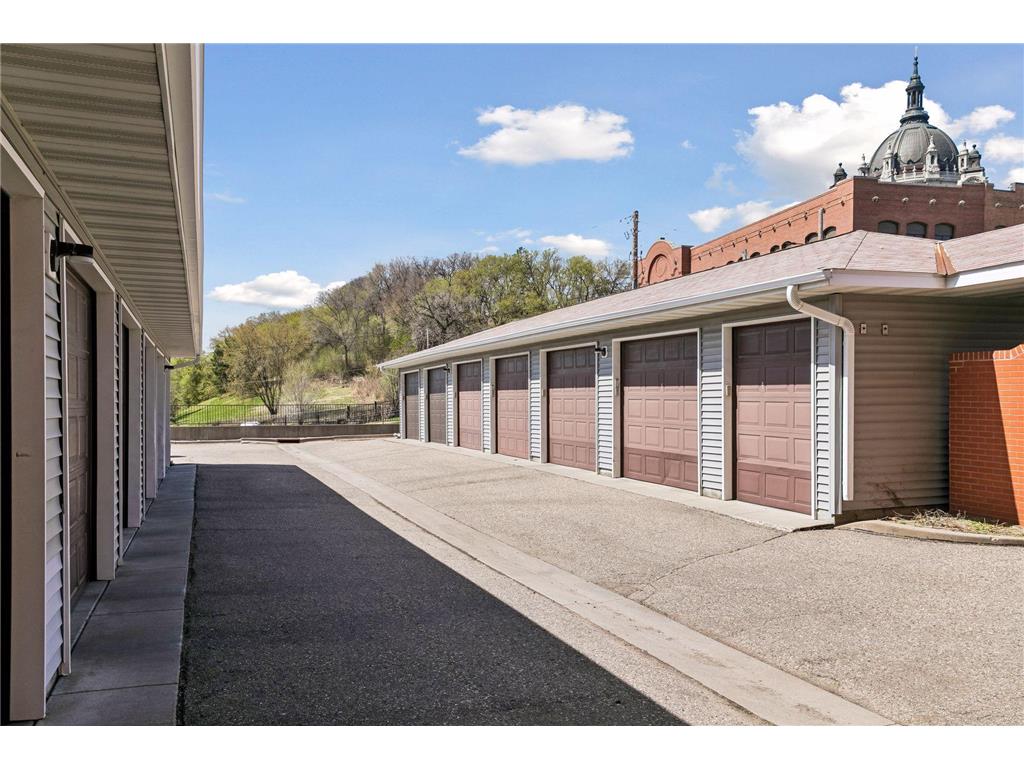 162 College Avenue W #5 Saint Paul MN 55102 7026801 image35
