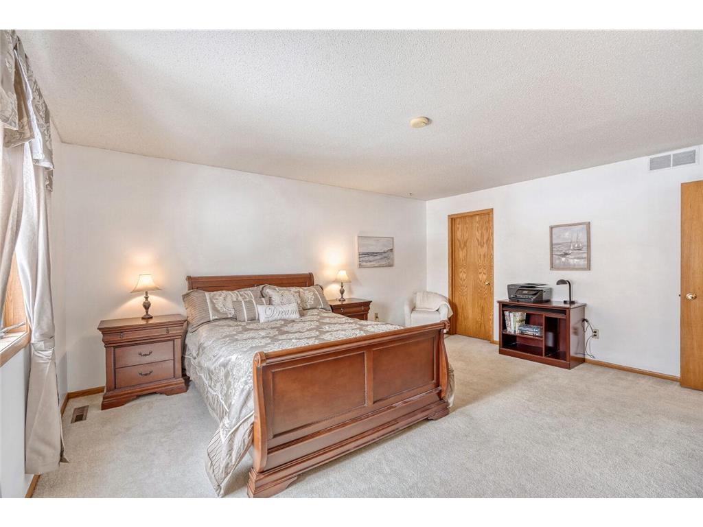 16200 Hyland Avenue Lakeville MN 55044 7034888 image15