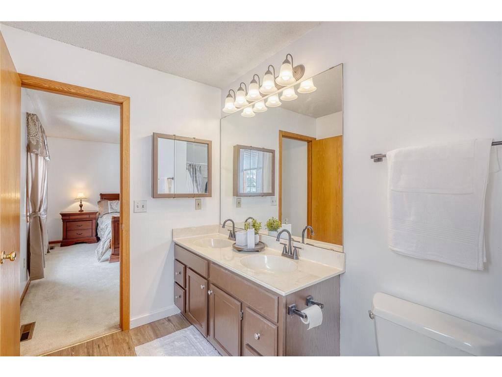 16200 Hyland Avenue Lakeville MN 55044 7034888 image18