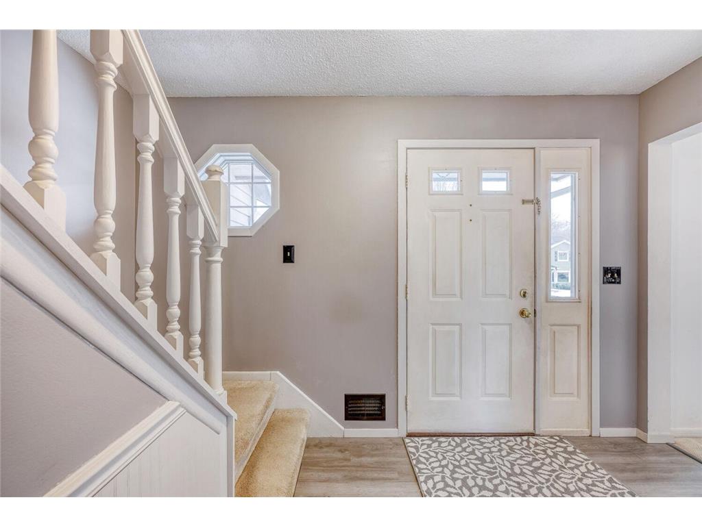 16200 Hyland Avenue Lakeville MN 55044 7034888 image2