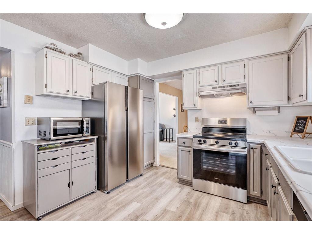 16200 Hyland Avenue Lakeville MN 55044 7034888 image8