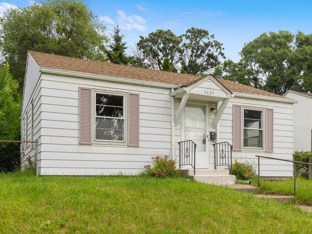 1621 Bush Avenue Saint Paul MN 55106 6548766 image1
