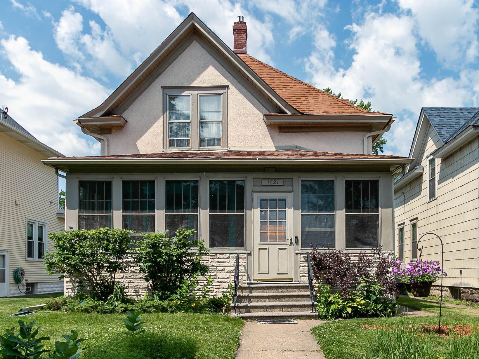 1621 Carroll Avenue, Saint Paul, MN 55104 MLS 6002922 Edina Realty