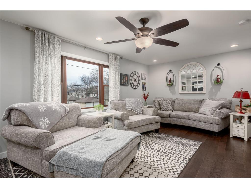 1621 Clarence Street Saint Paul MN 55106 6495052 image1