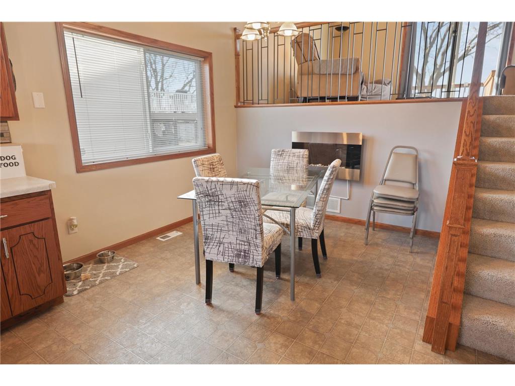 1621 Forest Glen Circle Saint Augusta MN 56301 7050755 image10