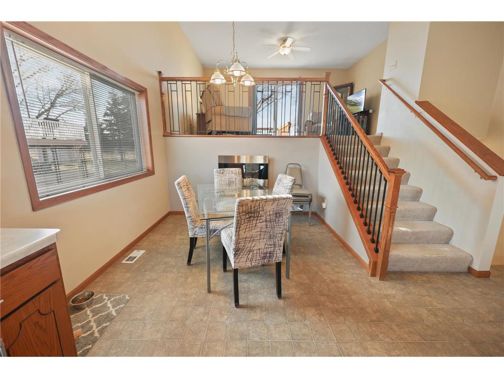 1621 Forest Glen Circle Saint Augusta MN 56301 7050755 image11