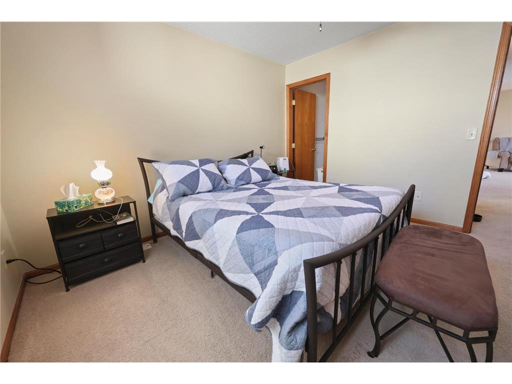 1621 Forest Glen Circle Saint Augusta MN 56301 7050755 image25