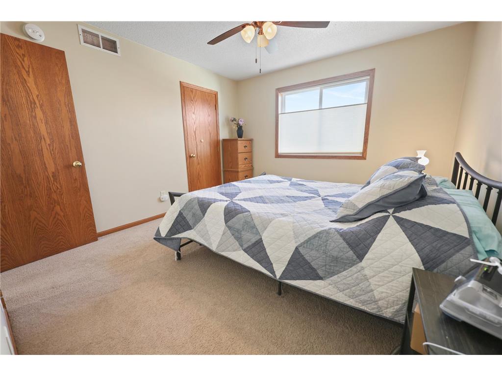 1621 Forest Glen Circle Saint Augusta MN 56301 7050755 image27