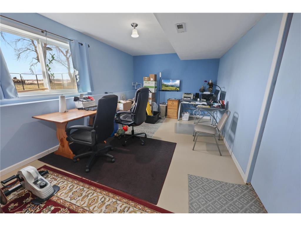 1621 Forest Glen Circle Saint Augusta MN 56301 7050755 image32