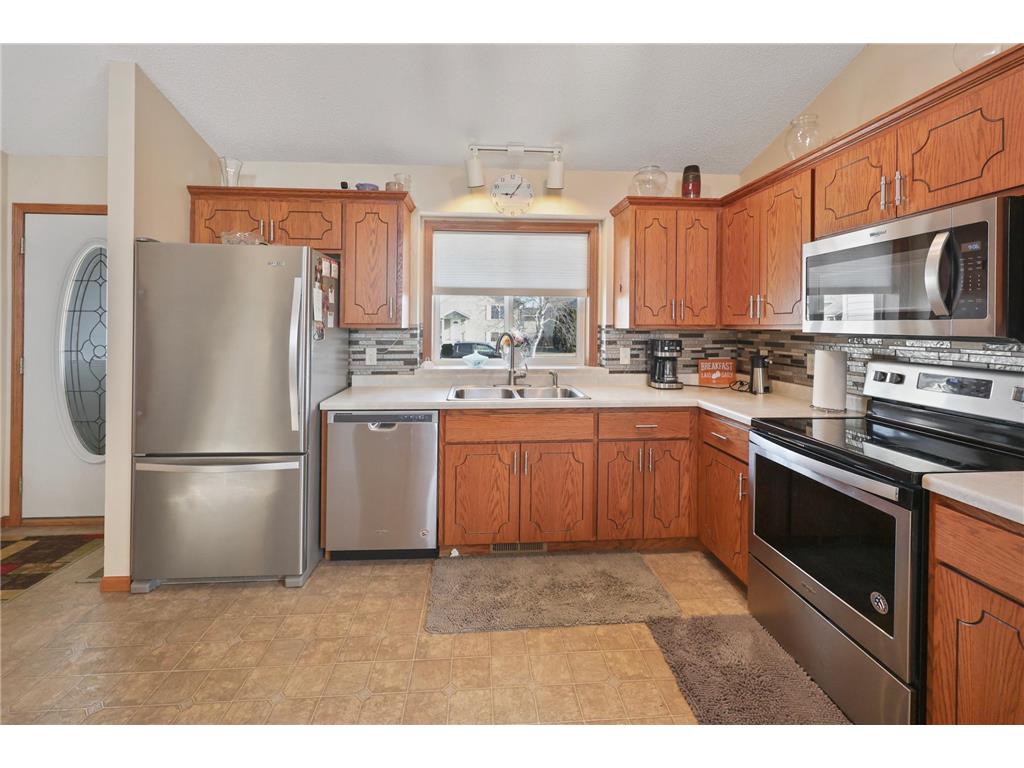 1621 Forest Glen Circle Saint Augusta MN 56301 7050755 image7