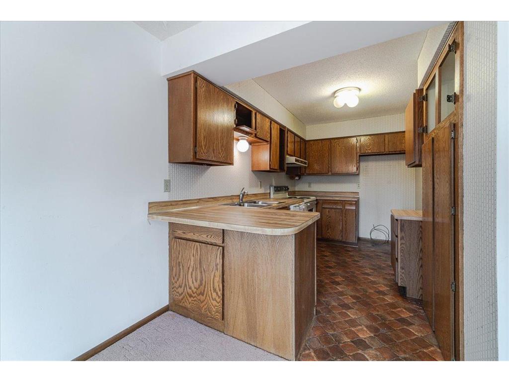 1621 W 140th Street Burnsville MN 55337 6820226 image10