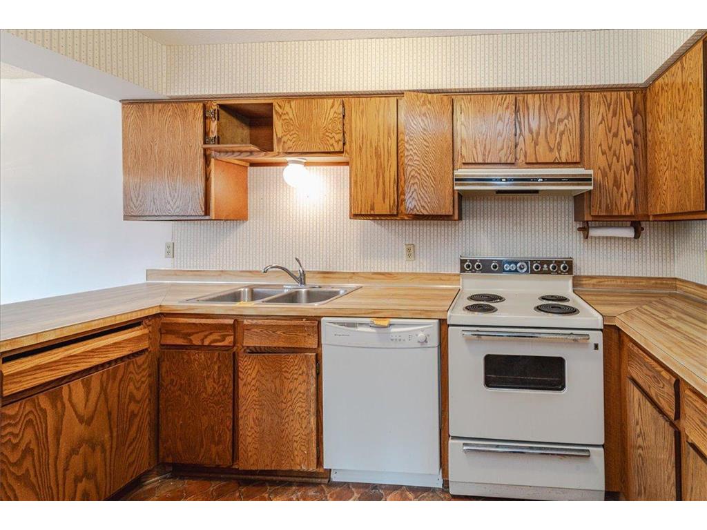 1621 W 140th Street Burnsville MN 55337 6820226 image11