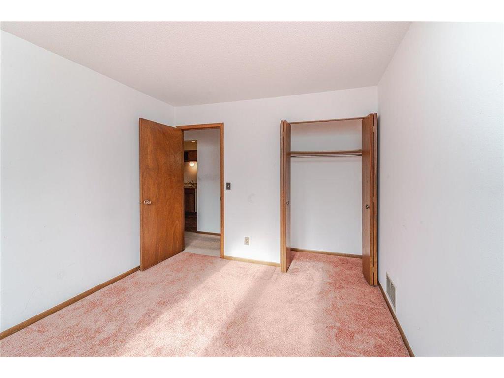 1621 W 140th Street Burnsville MN 55337 6820226 image15