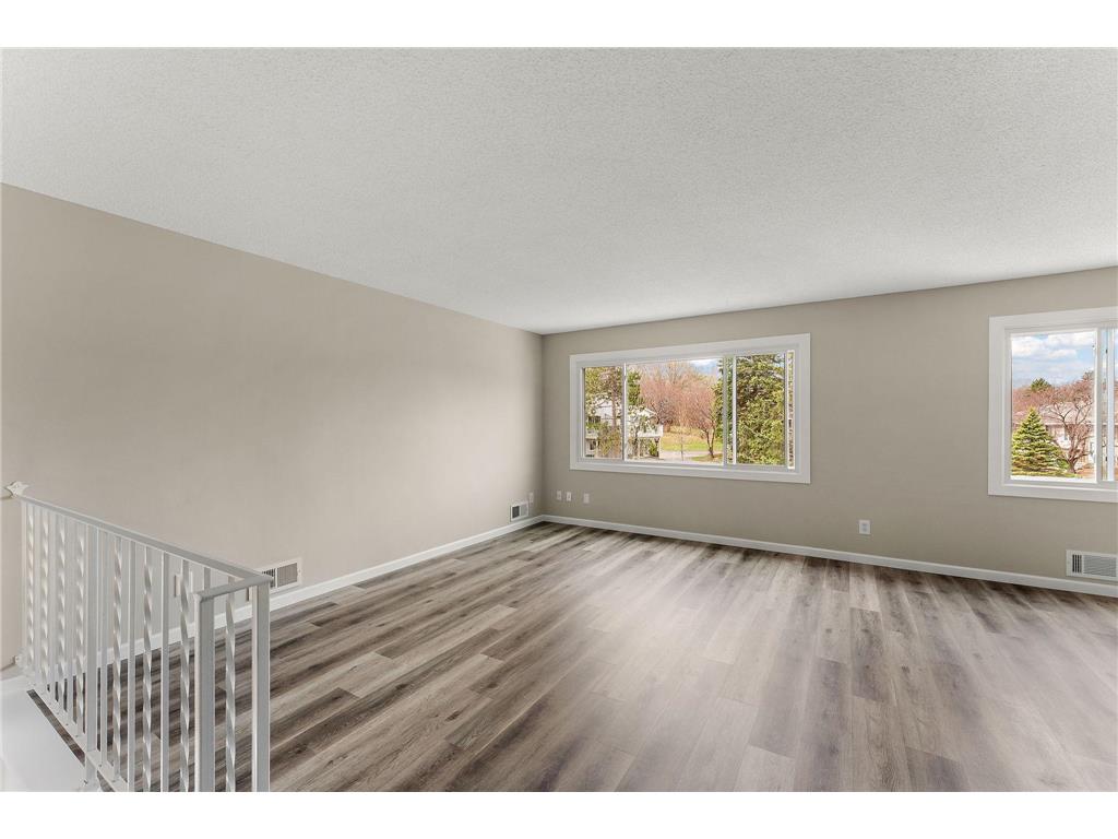 1621 W 140th Street Burnsville MN 55337 7053632 image14