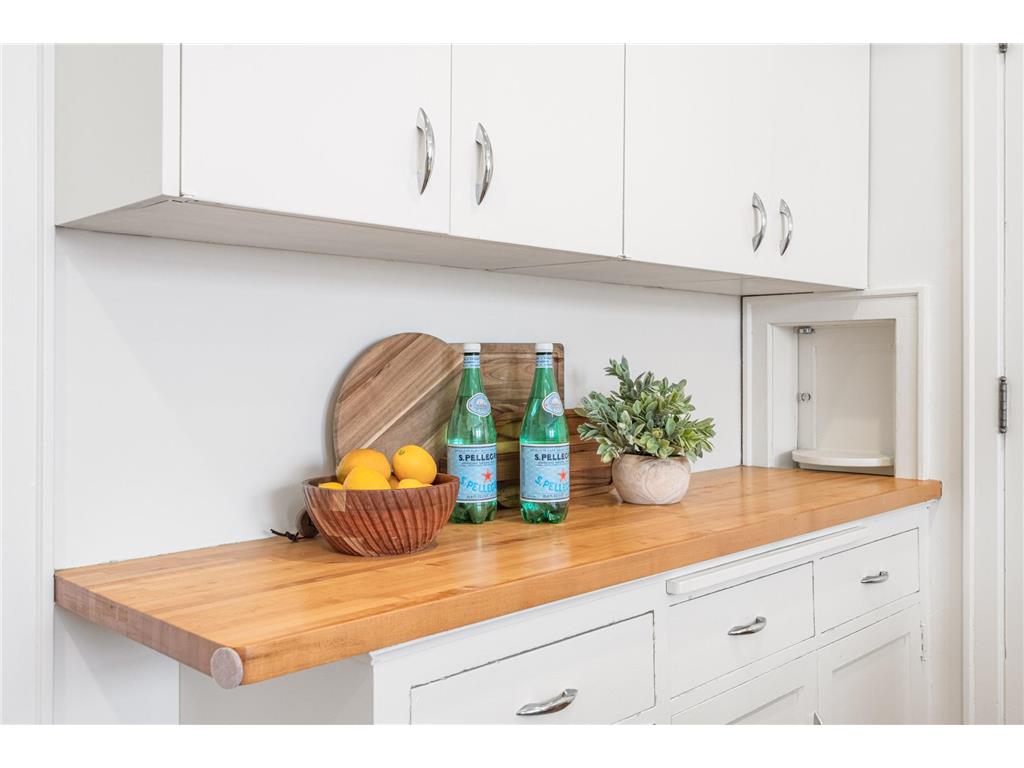 1621 W 25th Street Minneapolis MN 55405 6788649 image26